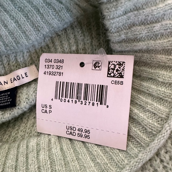 NWT American Eagle Green Crew Neck Sweater - Size S - Picture 4 of 4